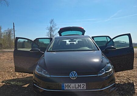 VW Golf Volkswagen STDHZ LED MATRIX DSG DYNAUDIO KEYLESS