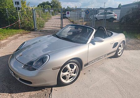 Porsche Boxster 2.5 einsteigen, losfahren, genießen