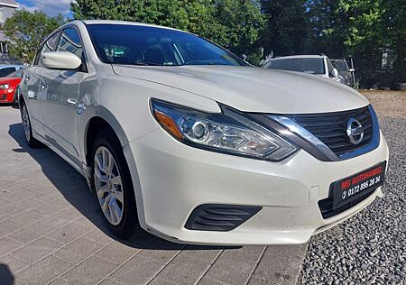 Nissan Altima 2.5 *Automatik*Klima*Kamera