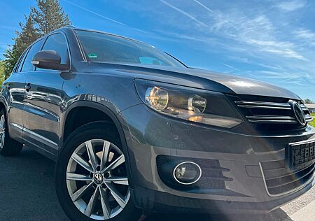 VW Tiguan Volkswagen Sport & Style 4Motion*ALCANTARA*AHK*SHZ