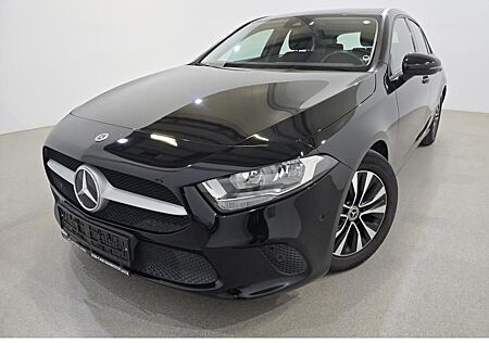 Mercedes-Benz A 160 Widescreen Navi KeylessGo Camera Klima PD