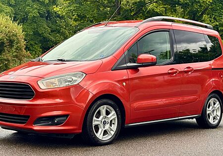 Ford Tourneo Courier Tourneo Titanium/Zahnriemen/Kupplung/Tüv neu***