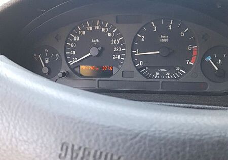 BMW 318i Cabrio baujahr 1996