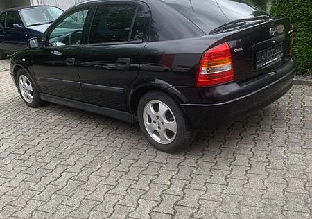 Opel Astra 1.7 DTI -