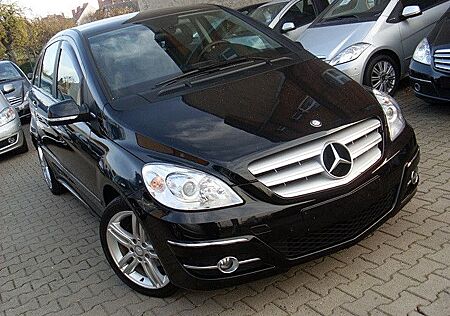 Mercedes-Benz B 180 BlueEFFICIENCY / Anhängerkupplung