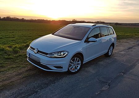 VW Golf Volkswagen 1.4 TSI BMT Highline Variant Highline