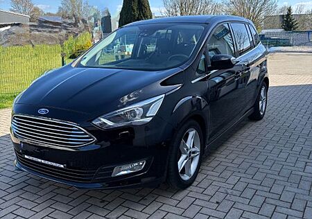 Ford Grand C-Max 1,0 EcoBoost 92kW Titanium Titanium
