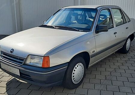 Opel Kadett E 1,4 Limo, incl. H-Zulassung