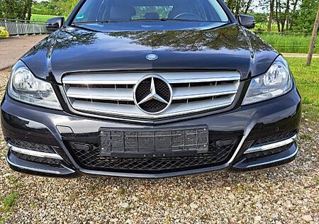 Mercedes-Benz C 180 T BlueEFFICIENCY AVANTGARDE AVANTGARDE