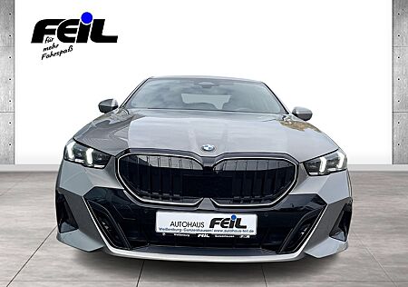 BMW 520d M Sport M Sportpaket Head-Up HK HiFi DAB