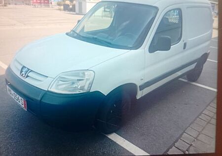 Peugeot Partner 1.6 HDI BJ 2009 ps75 mit neue TÜV
