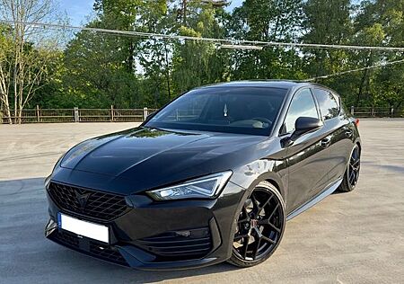 Cupra Leon 1.4 e-HYBRID 180kW VZ DSG VZ / HU neu!!