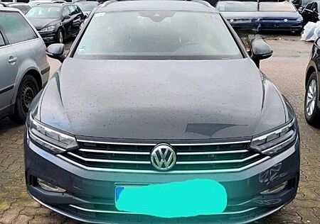 VW Passat Variant Volkswagen 2.0 TDI SCR Highline Variant ...