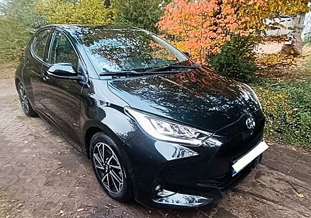 Toyota Yaris gebraucht kaufen Toyota Yaris 1.5-l-VVT-i Hybrid 116 CVT Team Deutsc...