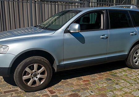 VW Touareg Volkswagen 3.0 TDI AUTOMATIK TÜV02.26 AHK 6.445kg