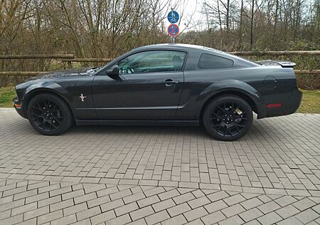 Ford Mustang 4L V6