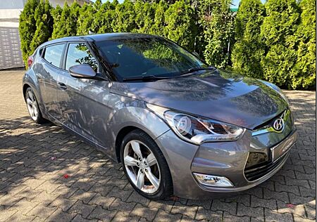 Hyundai Veloster 1.6 GDI Premium DSG Navi//Automa.