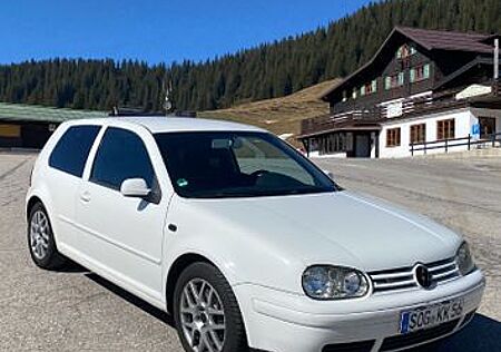VW Golf Volkswagen 2.3 V5 170ps