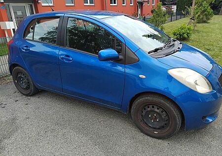 Toyota Yaris 1.3, TÜV 3/27