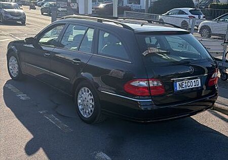 Mercedes-Benz E 320 CDI T ELEGANCE Navi Command/ Schiebedach