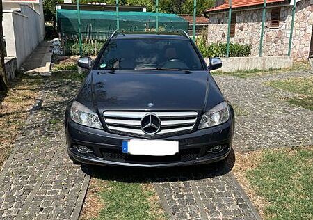 Mercedes-Benz C 220 CDI T AVANTGARDE/Pano/Leder/xen/EHK