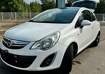 Opel Corsa 1.4 Color Edition Color Edition