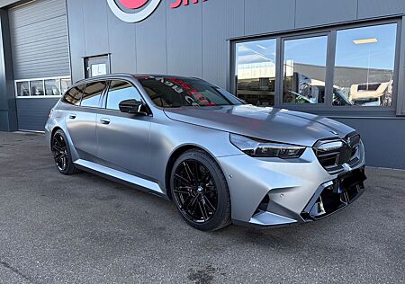 BMW M5 Touring Frozen Grey
