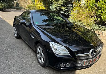 Mercedes-Benz SLK 200 -