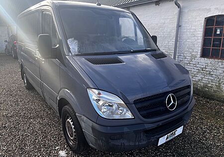 Mercedes-Benz Sprinter II Kasten 215 CDI 150 PS 6G*Klima - LKW