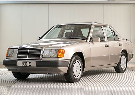 Mercedes-Benz E 200 200 E W124*1.Hand*61.777 KM*ASD*eSSD*H-Kennz.*