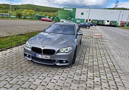 BMW 530d Touring A Luxury Line Luxury Line