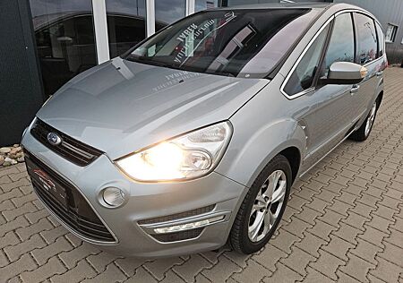 Ford S-Max Titanium