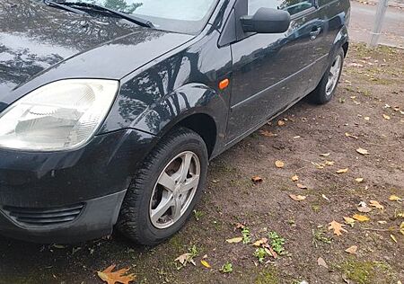 Ford Fiesta 1.3 51 kW - Bastlerauto/Projektwagen