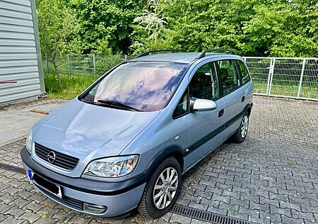 Opel Zafira 2.2 16V Elegance Elegance,Famielienbesitz
