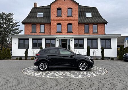 Hyundai Kona Elektro Trend LED ACC CAM WÄMPU SHZ LHZ