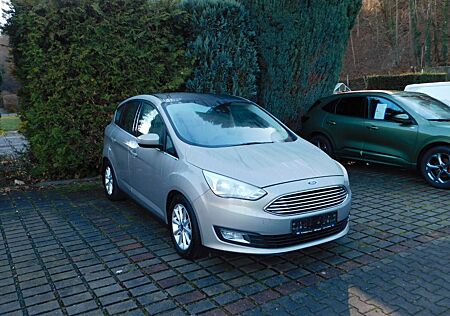 Ford C-Max Titanium