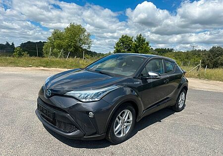 Toyota C-HR 1.8-l-VVTi Hybrid-Benzin-Automatik-Kamera