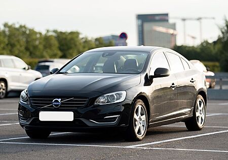 Volvo S60 D2 Powershift Momentum, Vollleder, Kamera