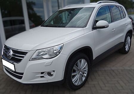 VW Tiguan Volkswagen Team BMT AHK. Parkpilot. Neu Kette.