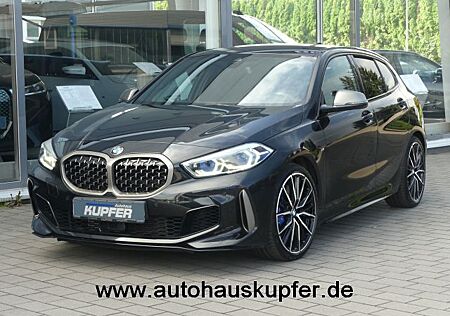 BMW M135 i xDrive M Sport M19"-ACC° HarmKardon°Cam