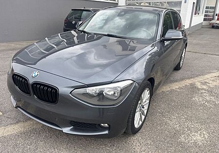BMW 120d Baureihe 1 Lim. 5-trg. Automatik Leder