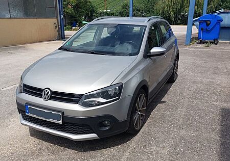 VW Polo Volkswagen CROSS 1.2 TSI DSG - Navi-AHG-PDC