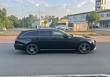 Mercedes-Benz E 220 d T Autom. -