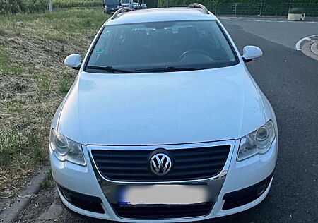 VW Passat Volkswagen 1.6 TDI DPF BlueMotion BlueMotion