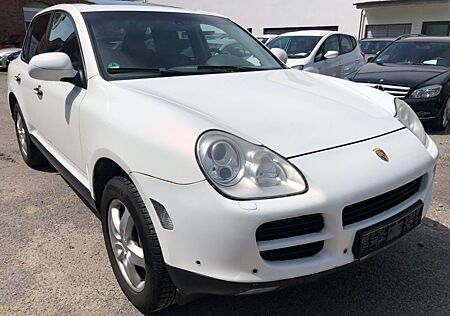 Porsche Cayenne Basis *TÜV NEU*GAS*AHK*KLIMA*NAVI*ALU*