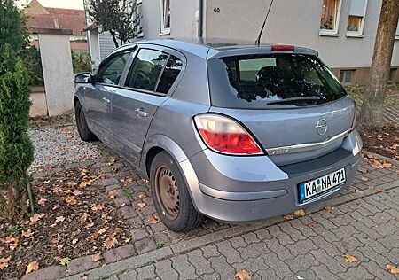 Opel Astra H top TÜV noch 13 Monate und Tempomat