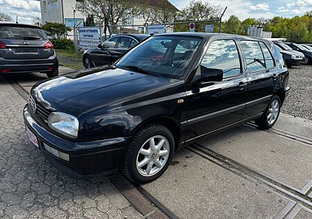 VW Golf Volkswagen III 1.8*2.Hand*Klima*Schiebedach*ZV*Alu*