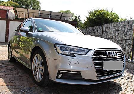 Audi A3 40 e-tron S tronic design Sportback design
