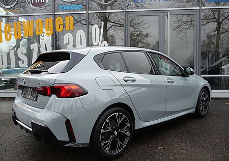 BMW 118 d M Sport Aut. PANO/Leder/Alcantara/18"