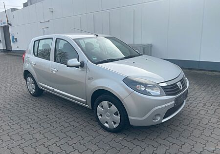 Dacia Sandero Basis/TÜV 07 2026/KLIMA/S-HEFT/